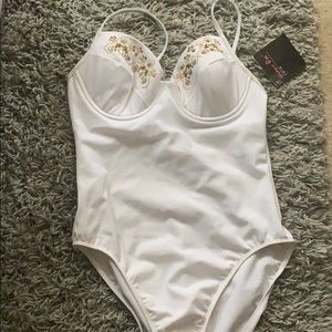 Shape FX white one piece swim suit(tall)